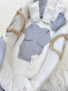 First Baby Wardrobe 30-in-1 «Speckles»