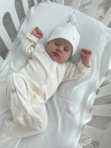 First Baby Wardrobe 30-in-1 «Cream hearts» - Image 17