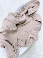 Muslin blanket with bow