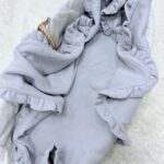 Muslin blanket with bow