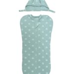Cocoon swaddle with zipper